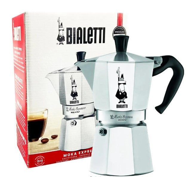 La Cafetera Italiana Bialetti Moka Express te ofrece el auténtico sabor del café italiano. Con su diseño clásico y su facilidad de uso, es perfecta para preparar espresso en casa. ¡Elige tu tamaño y disfruta!