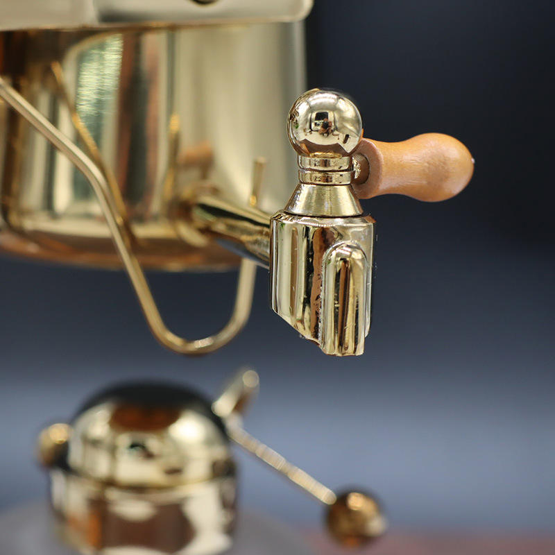 "Disfruta del café perfecto con la Cafetera de Sifón Belga, diseñada para resaltar los aromas y sabores más sutiles del café."