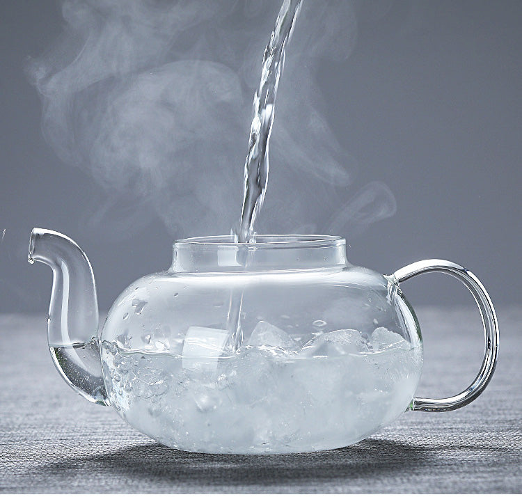 Fabricado en vidrio de alta resistencia térmica, ideal para infusionar sin preocupaciones. Soporta hasta 200 °C sin fracturas ni riesgos.