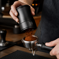 Gramera Digital Recargable con Vaso Dosificador para Café Espresso y Filtrados 58 mm