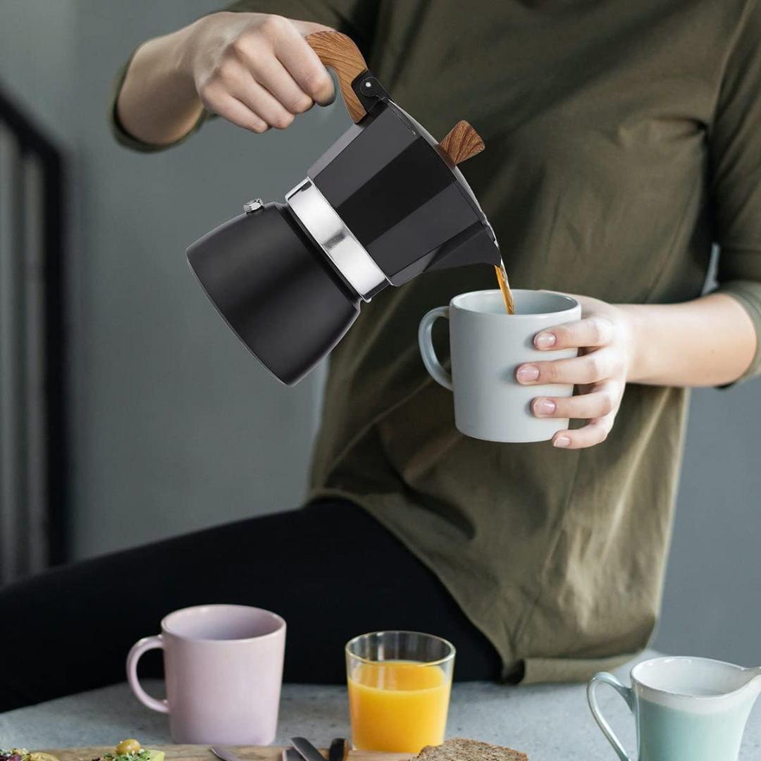 Cafetera Moka Italiana 150ml Aluminio Color Negra 3 Tazas