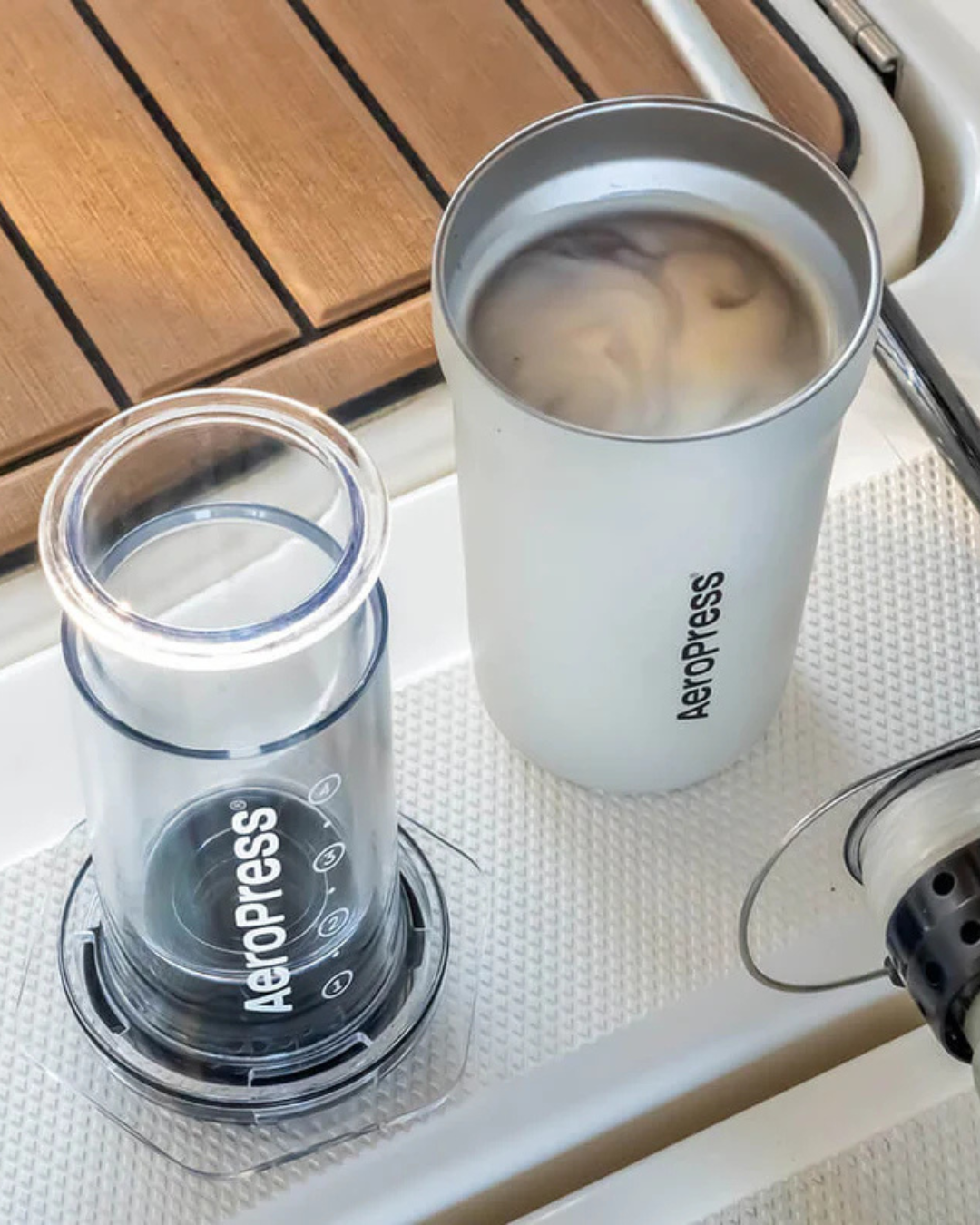 Cafetera AeroPress Go Plus Portatil para Camping Crema