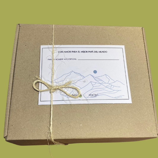 Kit Best Dad Ever Pocillo hecho y pintado a mano + Café Especial