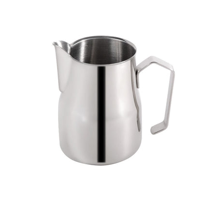 Jarra Espumadora de Leche con Punta Fina Motta
