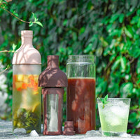 Té Frío Exquisito: Explora el mundo del té frío con facilidad. El colador de acero inoxidable de nuestra cafetera te permite experimentar con diferentes mezclas y sabores, obteniendo un té helado lleno de frescura.