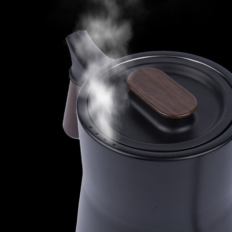 Ligero, veloz y preciso. Calienta el agua en segundos y te permite servir con estilo. Ideal para métodos de filtrado como V60, Chemex o Kalita.