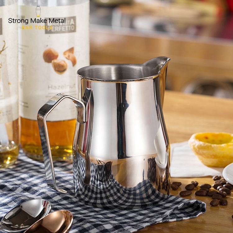 Jarra Espumadora de Leche con Punta Fina Motta