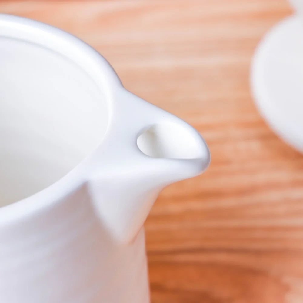 Todo lo que necesitas para empezar con café de especialidad. Fácil de usar, bello en diseño y preciso en resultado.