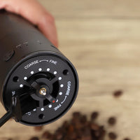 Diseñado para quienes quieren moler bien, sin ruido, sin esfuerzo, y sin perder tiempo. Precisión real en cada molienda.