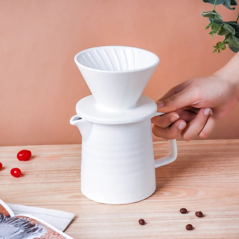 Más que un método: un momento contigo. Este V60 transforma el café en aroma, sabor y calma en cada taza.