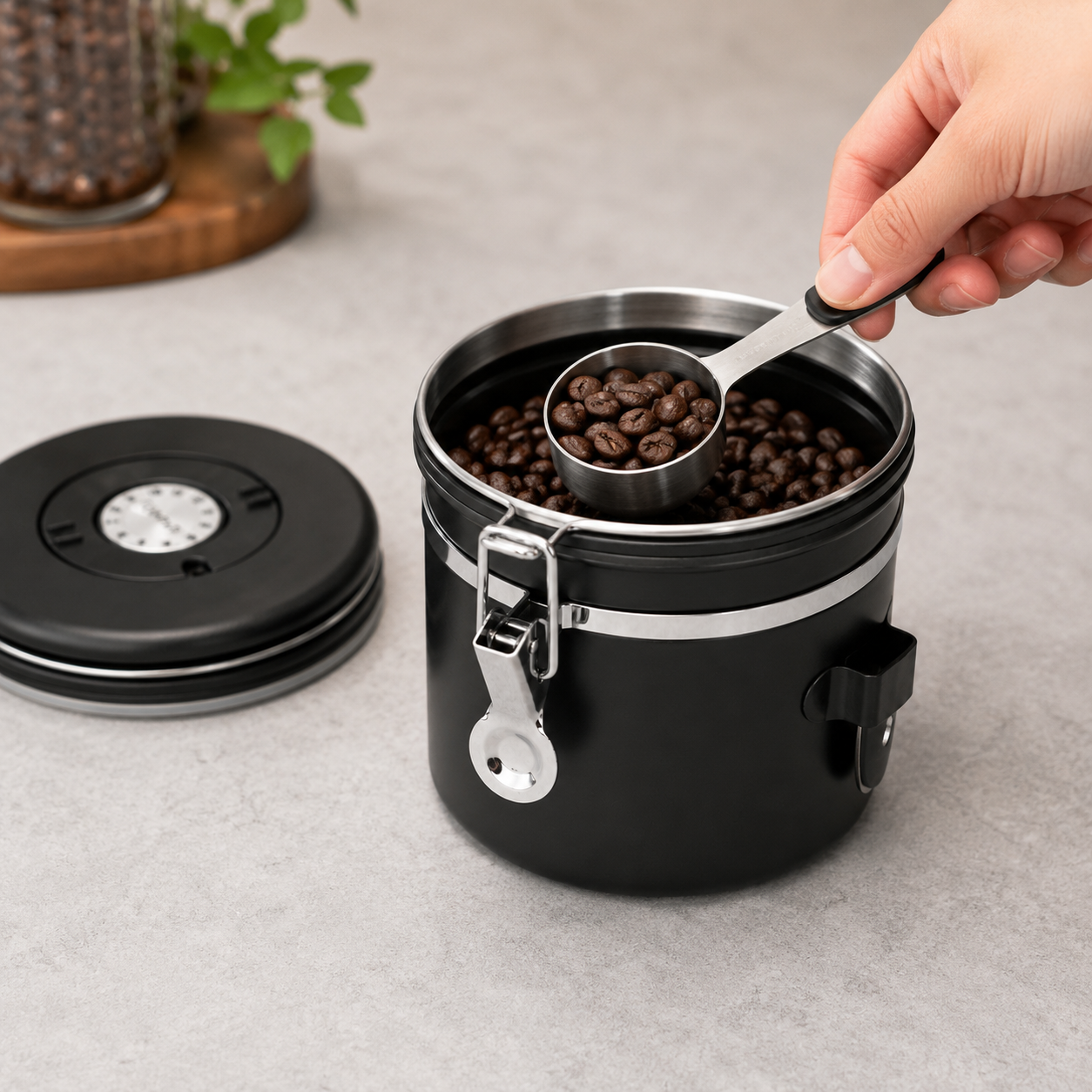 Recipiente Bote Hermetico para Cafe Negro Mate con Cuchara Medidora