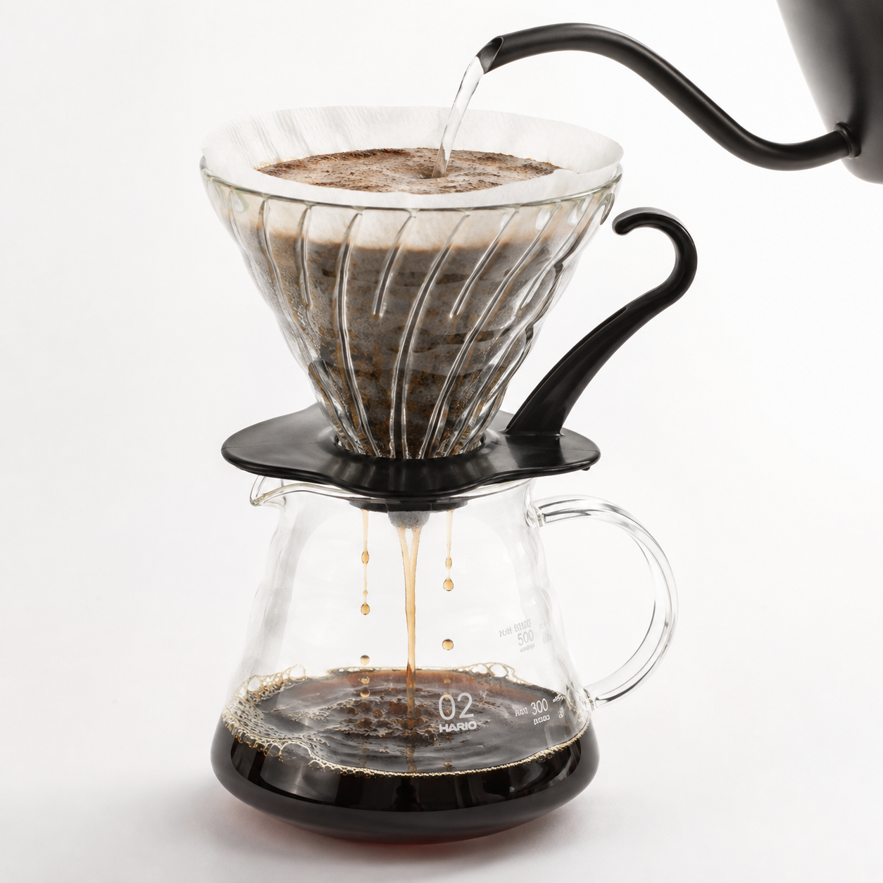 Cafetera Dripper V60 02 de Vidrio Borosilicato Transparente con Base Negra