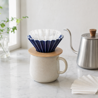 Dripper Tipo Origami Ceramica Azul Tamaño 01 con Base de Madera