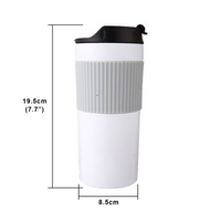 "Taza de Viaje con Diseño Moderno": Ideal para quienes valoran tanto la funcionalidad como el diseño atractivo.